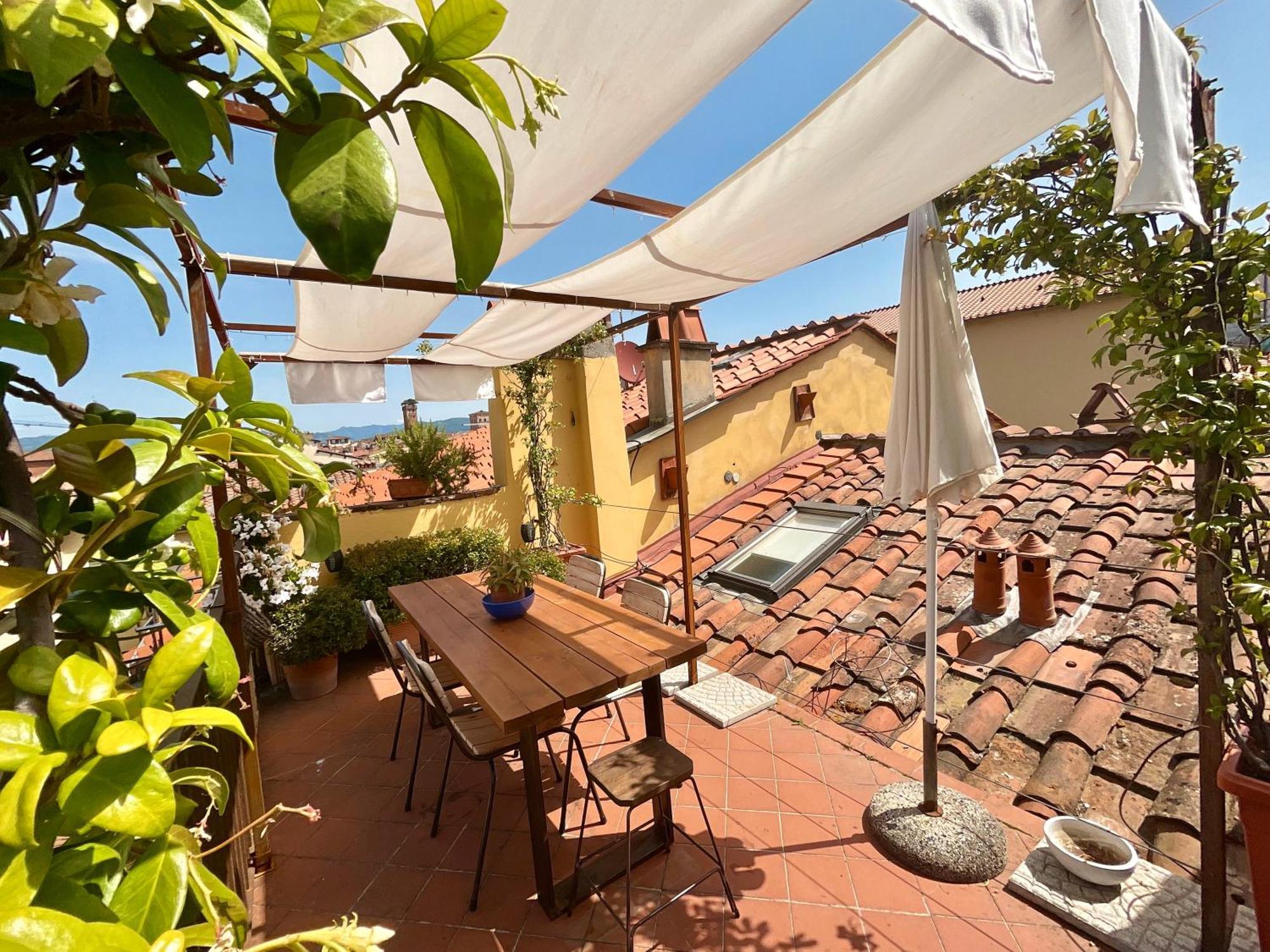 Апартаменти La Terrazza Di Sofia Лукка Екстер'єр фото